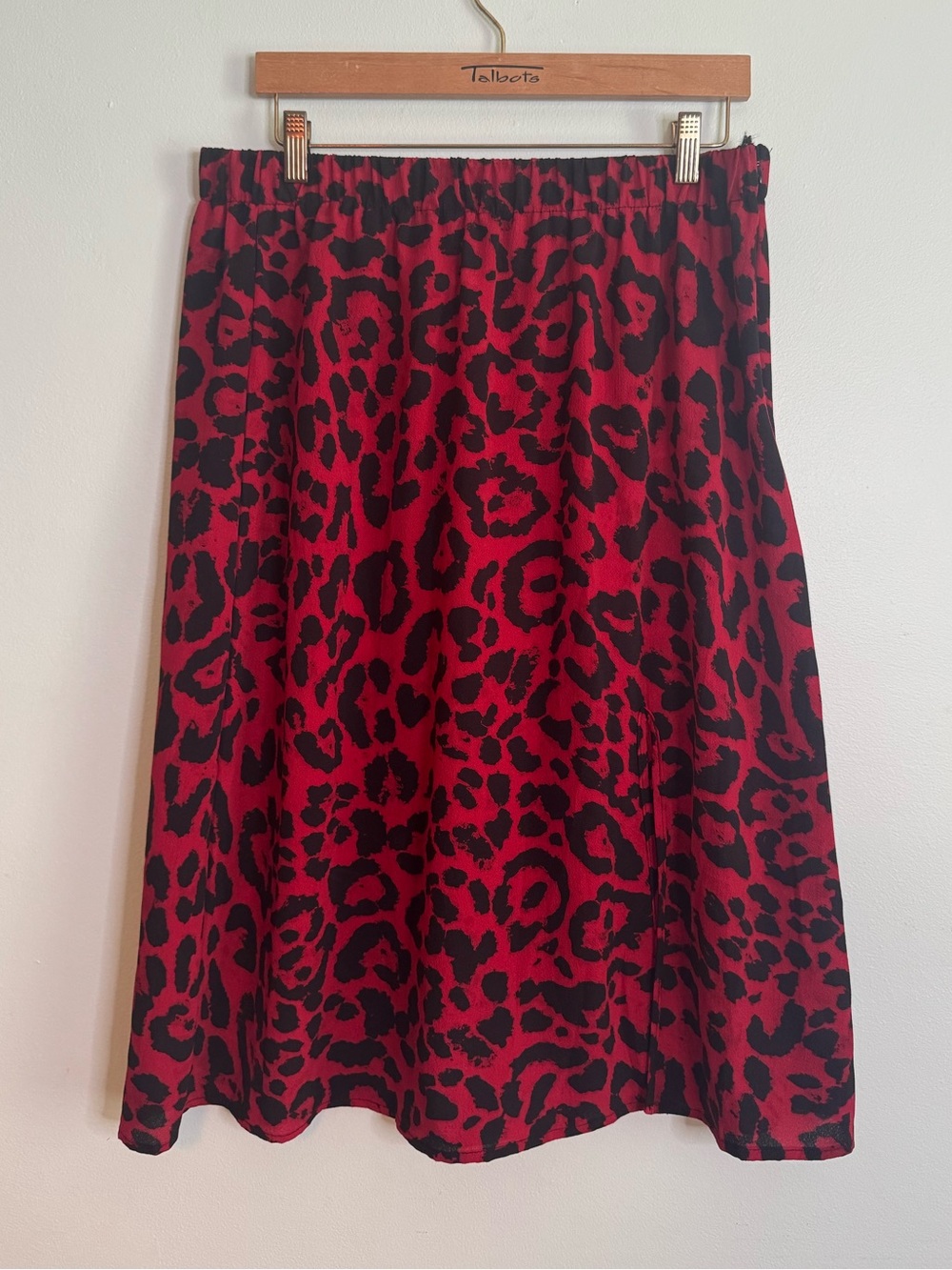 Red and Black Leopard Print Midi Skirt (0XL)